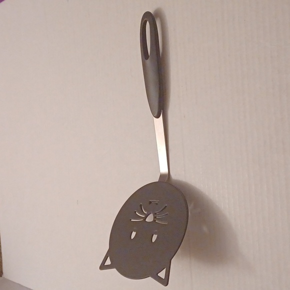 4/$30 New Cat Spatula - Picture 5 of 5